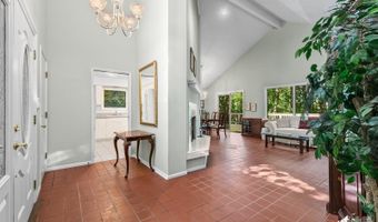 3818 Helvetia Dr, Anchorage, AK 99508