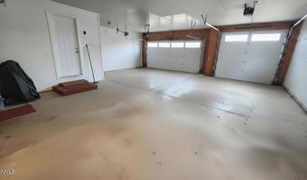 2630 Henry St, Bismarck, ND 58503