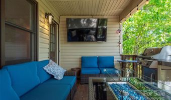 32 Foxberry Dr, Arden, NC 28704