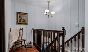 16 Decker Dr, Asheville, NC 28803