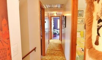 16 Hempstead Ave, Bangor, ME 04401