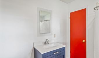 204 S Main St, Ashley, OH 43003