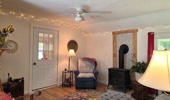 272 Belmont Ave, Belfast, ME 04915