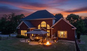 1363 AVALON Ln, Anniston, AL 36207