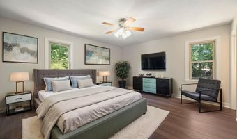 1002 Fair Oaks Ln, Apex, NC 27502