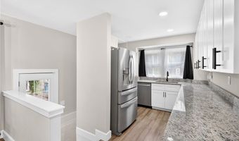 4824 Manchester Rd, Akron, OH 44319