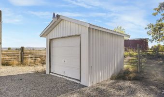 221 Cottonwood Ln, Blackfoot, ID 83221