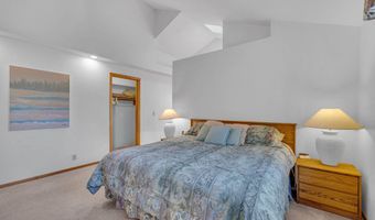 58035 Kinglet Rd #16, Bend, OR 97707