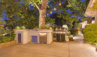 855 Reiten Dr, Ashland, OR 97520