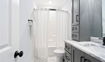 2051 MOORES MILL Rd, Auburn, AL 36830
