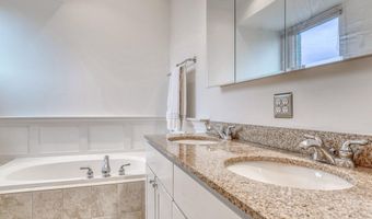 32 S REGESTER St, Baltimore, MD 21231