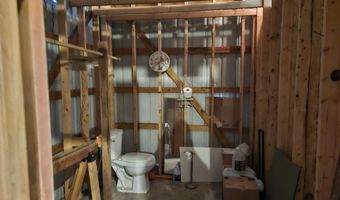 819 E Washington Ave, Ava, MO 65608