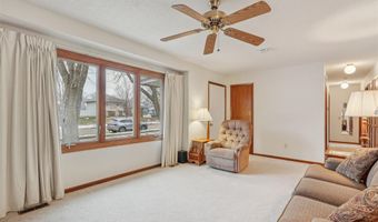 1505 S 14th St, Adel, IA 50003