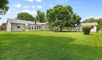 800 E Prairie Ln, Ash Grove, MO 65604