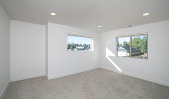 20607 SE Boer Pl, Bend, OR 97702