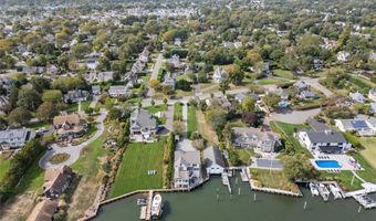 260 Ocean Ave, Amityville, NY 11701