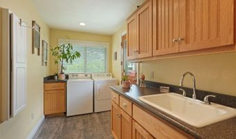 658 Live Oak Dr, Angels Camp, CA 95222