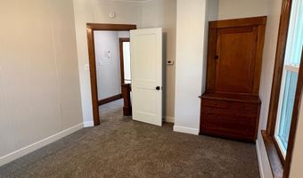 711 Clausen Ave, Albert Lea, MN 56007