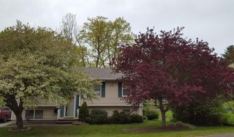 72 Louise St, Auburn, ME 04210