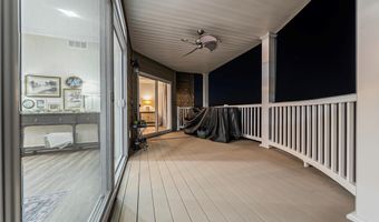 201 Whispering Shrs, Vermilion, OH 44089