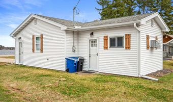 1925 Bighorn Dr, Arkdale, WI 54613