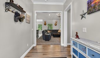 355 Shadows Lawn Dr, Athens, TN 37303
