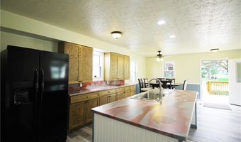 745 McRoberts Ave, Aurora, OH 44202