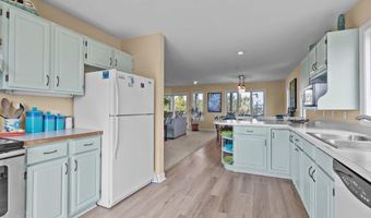 105 Island Quay Ct, Atlantic Beach, NC 28512