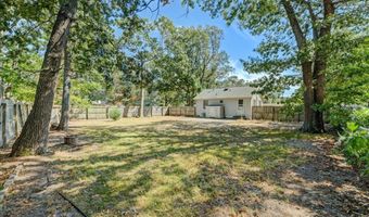 215 Laurel Dr, Bayville, NJ 08721