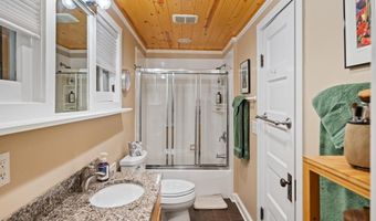 9093 Lake St, Alanson, MI 49706