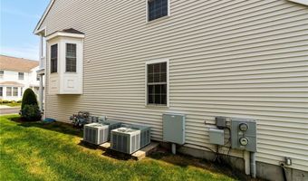 126 Boylston St 126, Cranston, RI 02921