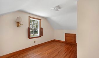 23 Fatima Dr, Bristol, RI 02809