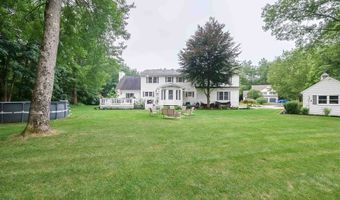 9 Taconic Dr, Amherst, NH 03031