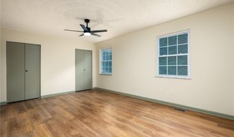 3611 Cyrus Creek Rd, Barboursville, WV 25504