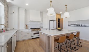 N9250 CASSANDRA Way, Appleton, WI 54915