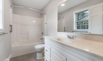 4 Highview Ter, Belfast, ME 04915