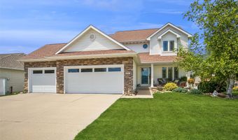 237 19th St SW, Altoona, IA 50009