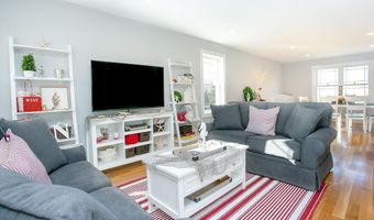 107 Orchard Ave, Middletown, RI 02842