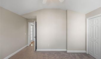 60 Saw Mill Dr 301, North Kingstown, RI 02852