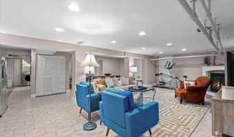 3825 INGOMAR St NW, Washington, DC 20015