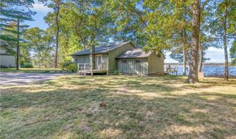 15 George W Finnerty Rd, Barrington, RI 02806