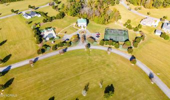 76 Club House Dr, Arapahoe, NC 28510