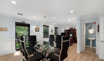 15 Thomas St, North Providence, RI 02911