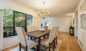 22 Haverhill Ct, Ann Arbor, MI 48105