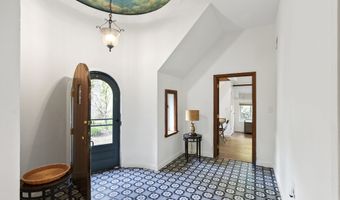 8 Morgan Rd, Canton, CT 06019