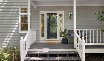 4 Stonecarry Way, East Greenwich, RI 02818