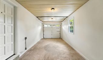 2339 N POWHATAN St, Arlington, VA 22205
