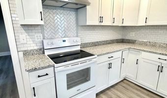 304 Colbert St, Athens, AL 35611
