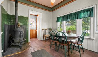 215 N Cedar St, Allegan, MI 49010