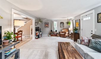 1135 Court St, Adel, IA 50003